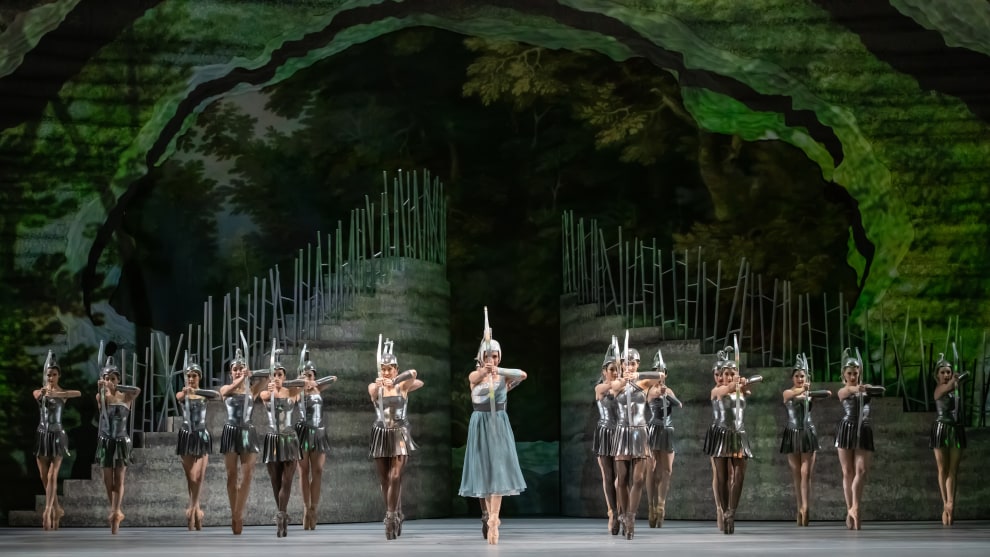 Houston Ballet Principal Jessica Collado as Artemis and
Artists of Houston Ballet in Stanton Welch&rsquo;s Sylvia.
Photo by Amitava Sarkar.
Courtesy of Houston Ballet.