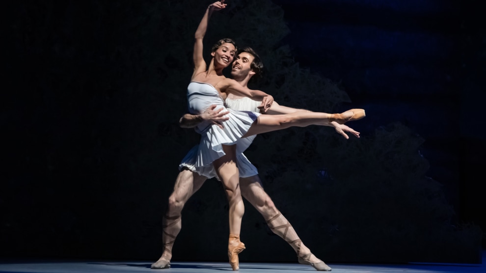 Houston Ballet
Principals Karina Gonz&aacute;lez as Sylvia and Connor Walsh as The Shepherd in Stanton Welch&rsquo;s Sylvia.
Photo by Amitava Sarkar.
Courtesy of Houston Ballet.