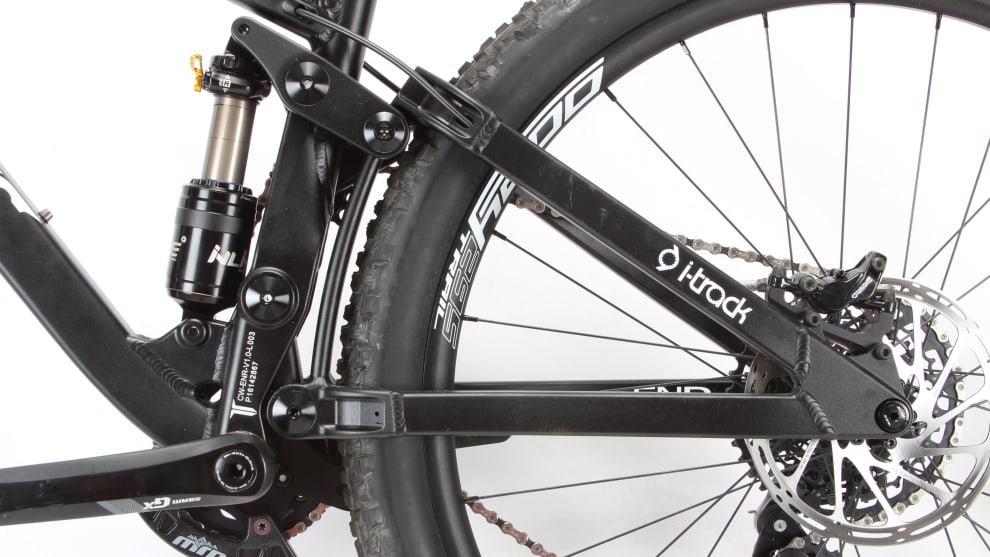 The vertically placed lower link allows the swingarm to move rearwards throughout the travel. It&rsquo;s not subtle either; as you compress the suspension you can actually see the wheel moving both back and up.
