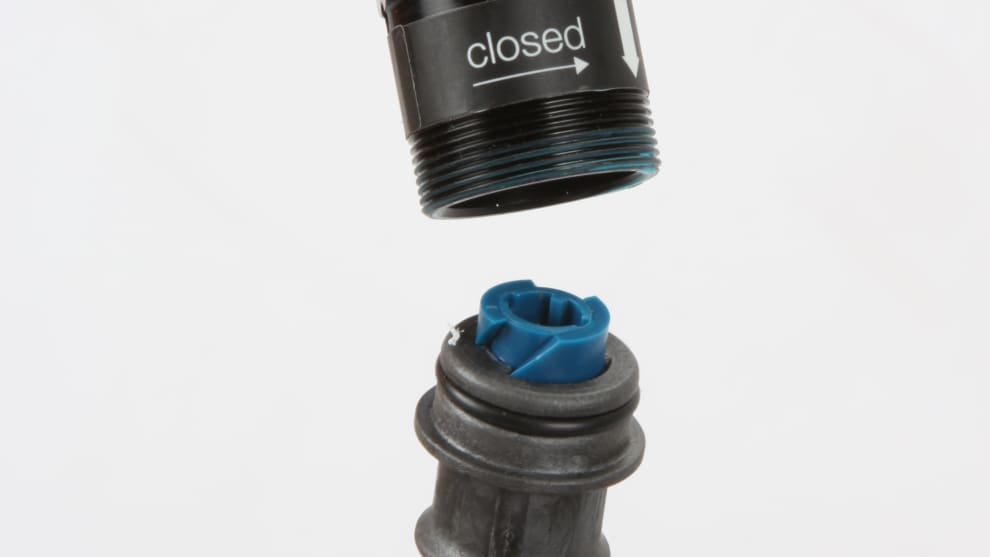 The quick release actuator allows for easy removal, just be careful that you don&rsquo;t drop the threaded alloy ring down the seat tube.