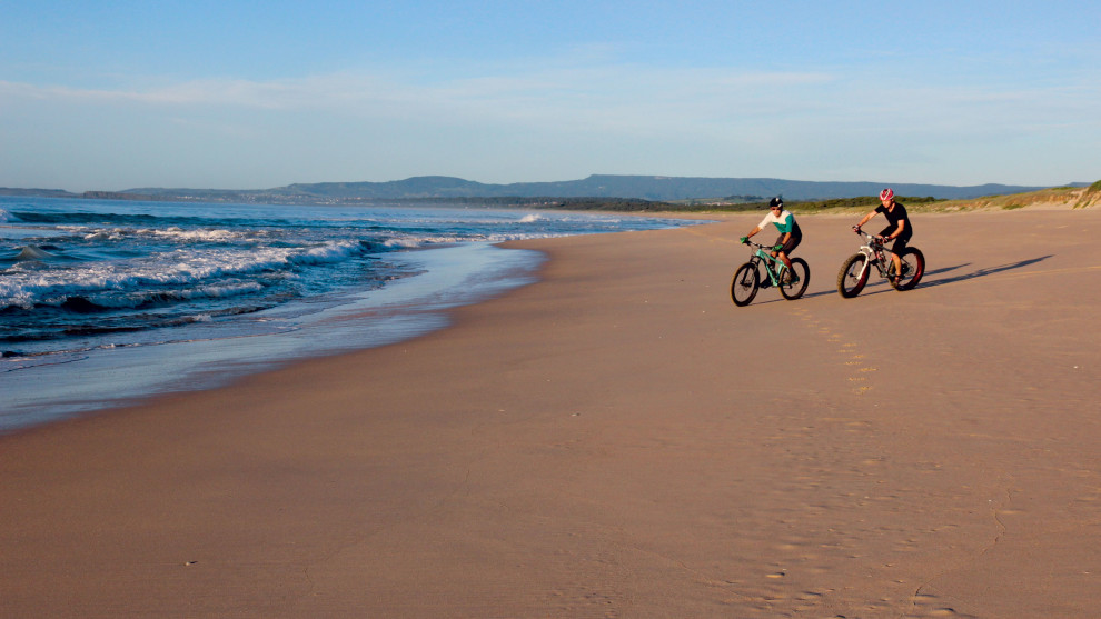 Plus and fat bikes can play together but only when the sand is relatively firm.
