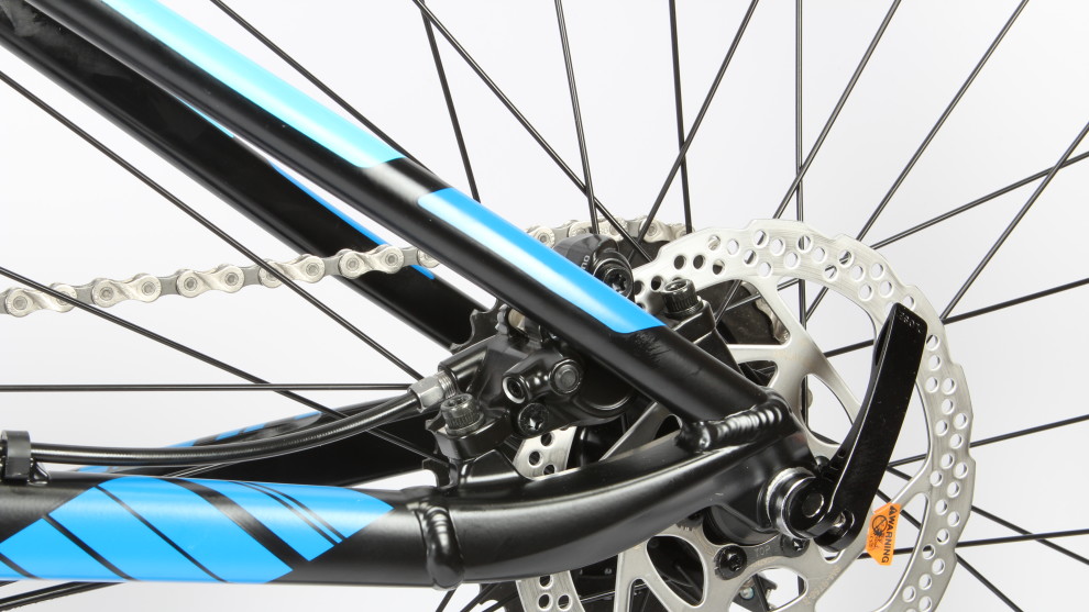 <p>Look Ma, no pivot - Giant saves weight and complexity by relying on built-in flex through the seat and chainstays.</p>