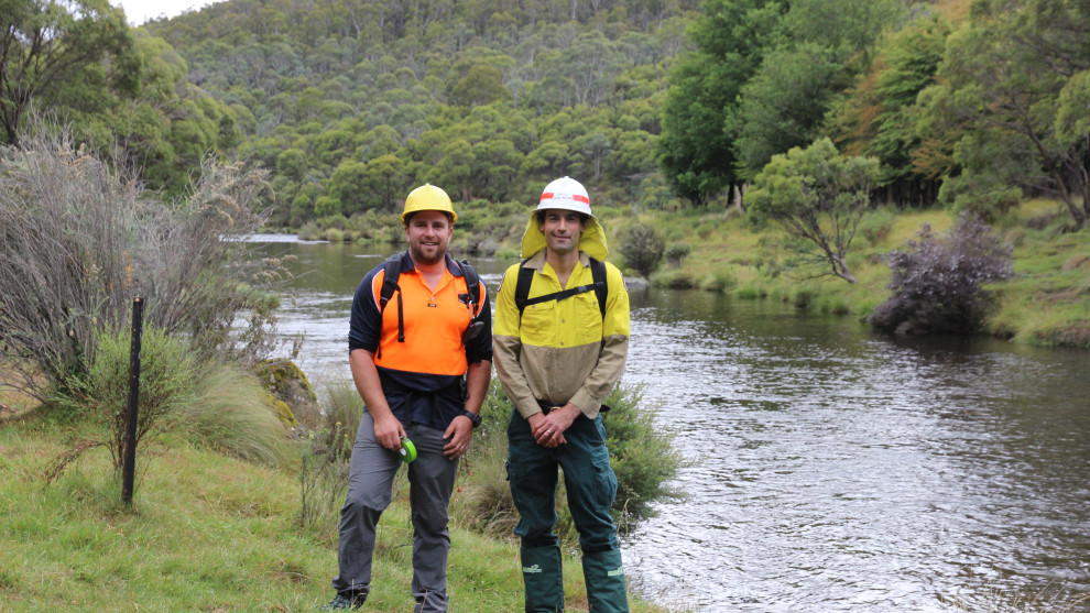 NPWS Project Manager Chris Darlington and Simon French from Dirt Art about to get work underway on the Lower Thredbo Valley Trail.