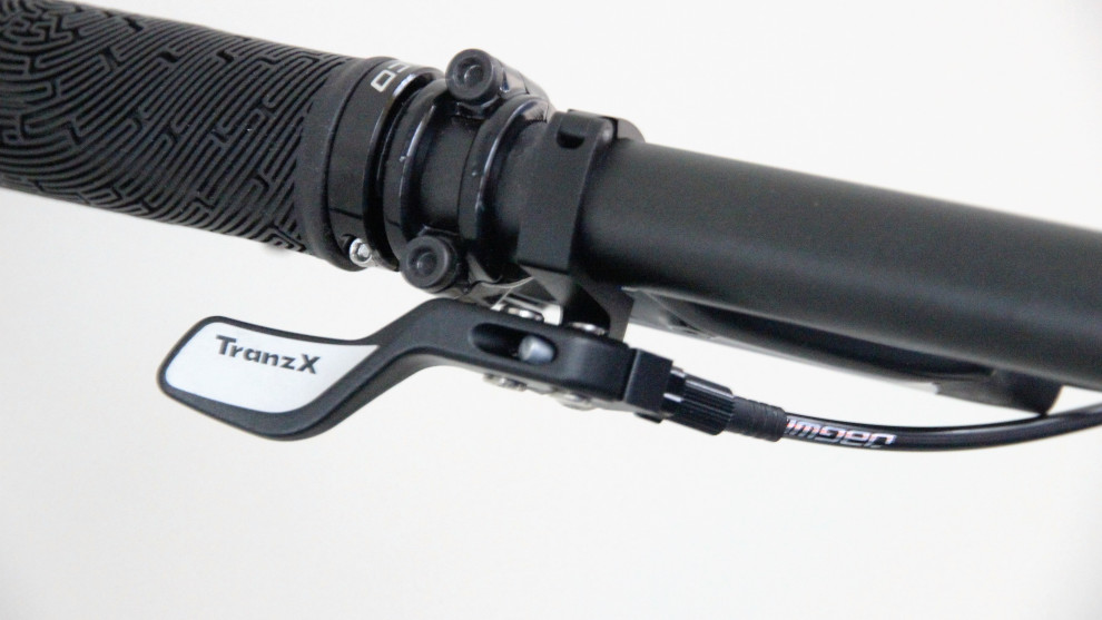 A well-designed remote for the TranzX dropper.