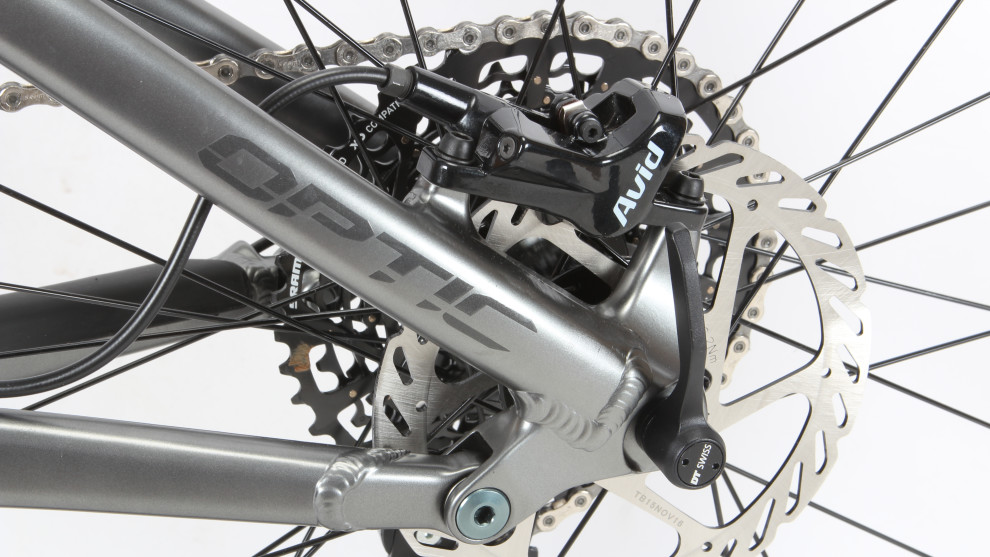 The rearmost pivot is positioned a little higher and closer to the rear axle and this changes the suspension characteristics when compared with the Sight and Range.