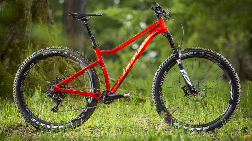 Merida believes in plus tyres for hardtails and suspension bikes with less than 120mm of travel.