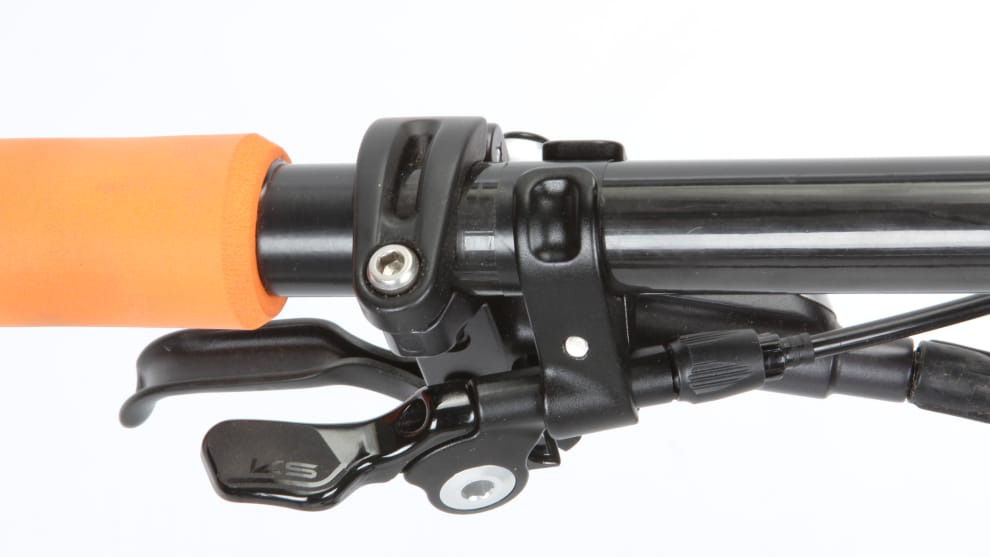 The Southpaw under-bar remote is an aftermarket extra that&rsquo;s available for any KS dropper post.