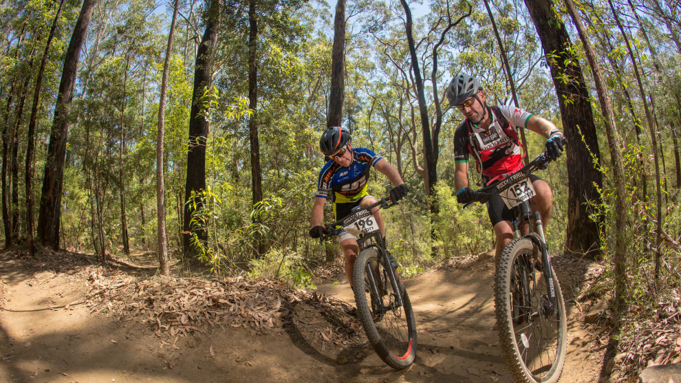 U19 Male winner Scott Reynolds performs a bold undertaking manoeuvre.