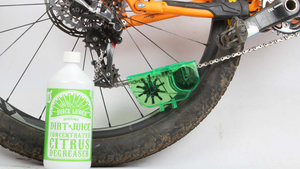A clip-on chain cleaner will help with giving a thorough clean but you&rsquo;ll need get all residual degreaser out of the chain before re-lubing.