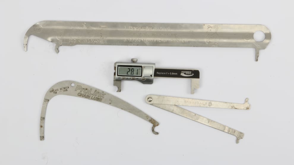 Wear indicators come in all shapes and sizes. While their accuracy varies, they&rsquo;ll still offer a reasonable picture of the chain&rsquo;s condition.