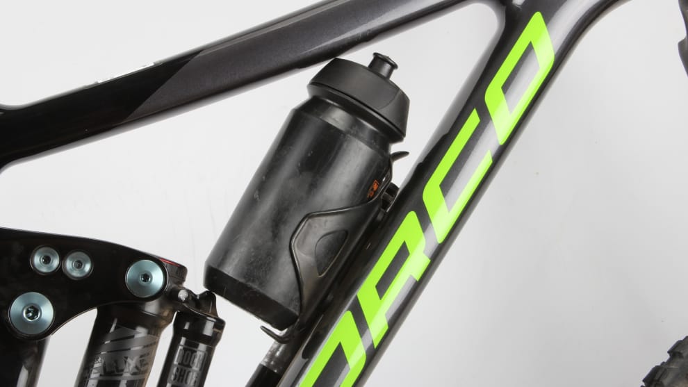 There's even room for a small water bottle on the medium Range and even more space on the bigger sizes.