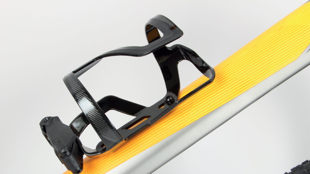 The SWAT gear is fantastic; the bottle cage has a handy multi-tool stowed at the back - it's always there when you need it.
