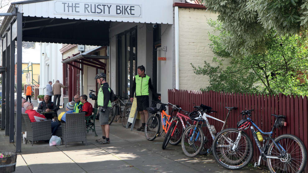 Most good Yack rides finish with a beer or a brew in town.