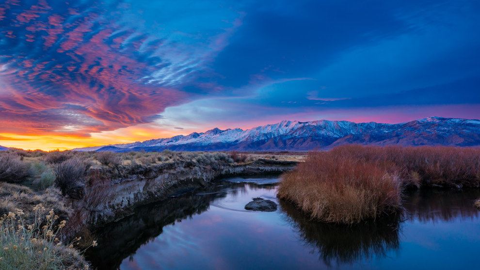 Canon EOS 5D Mark IV, Canon EF 16-35mm f/2.8L III USM lens @ 24mm. 3.2s @ f14, ISO 100, tripod.
