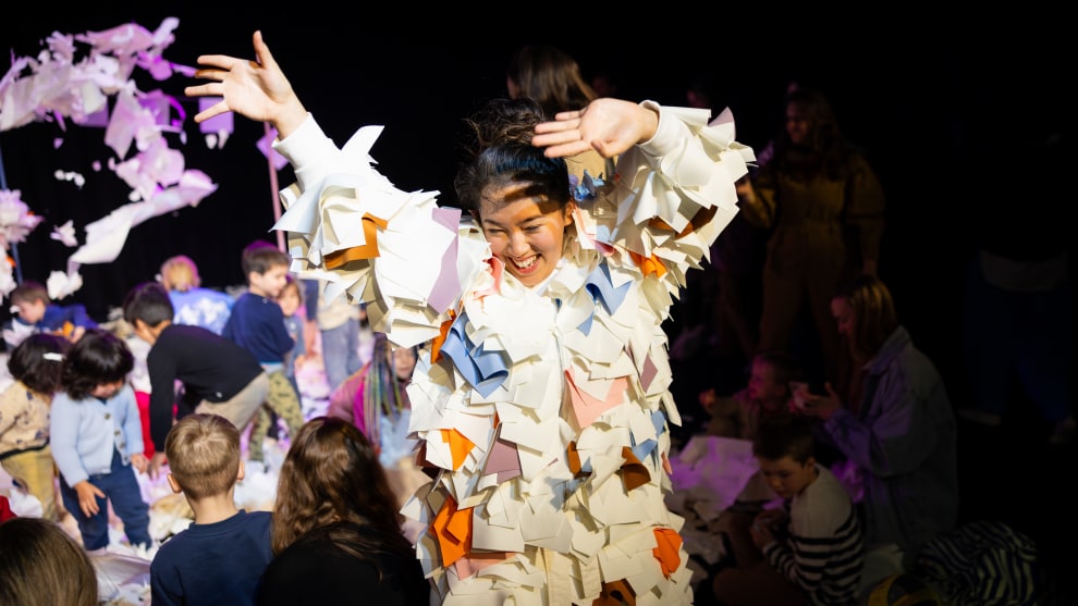 Sydney Dance Comany's Club Origami. Photo by Daniel Boud.