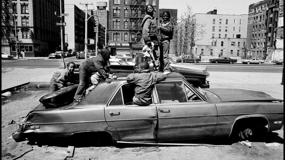 Eli Reed, Harlem Street Scene. New York City. 1987. &ldquo;My obsession is looking at life as it is instead of what it should be.&rdquo; &copy; Eli Reed/Magnum Photos