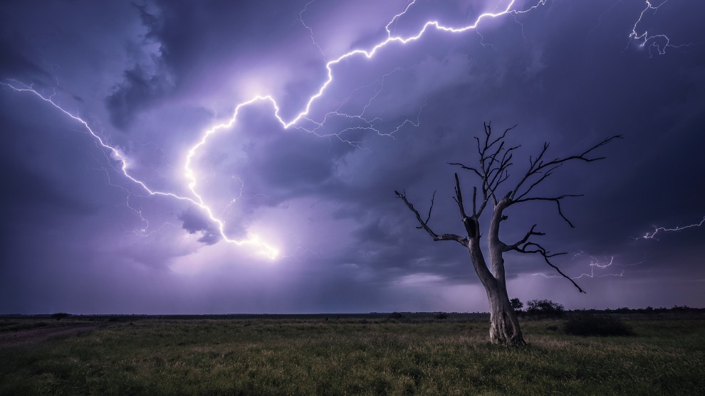 Goondiwindi, QLD. Chasing in the country is such a thrill but also a challenge. Finding compositions with a great point of interest is hard, but as you can see here, a simple dead tree and the right lightning can make for a powerful image. Nikon D850, 14-24mm f/2.8 lens @ 14mm, 30s @ f/5.6, ISO 250.