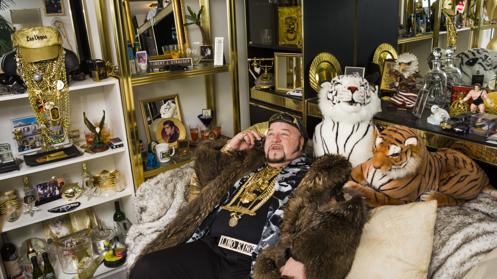 &copy; Lauren Greenfield/INSTITUTE. Limo Bob in his office, Chicago, 2008. From the book, Generation Wealth (published by Phaidon).