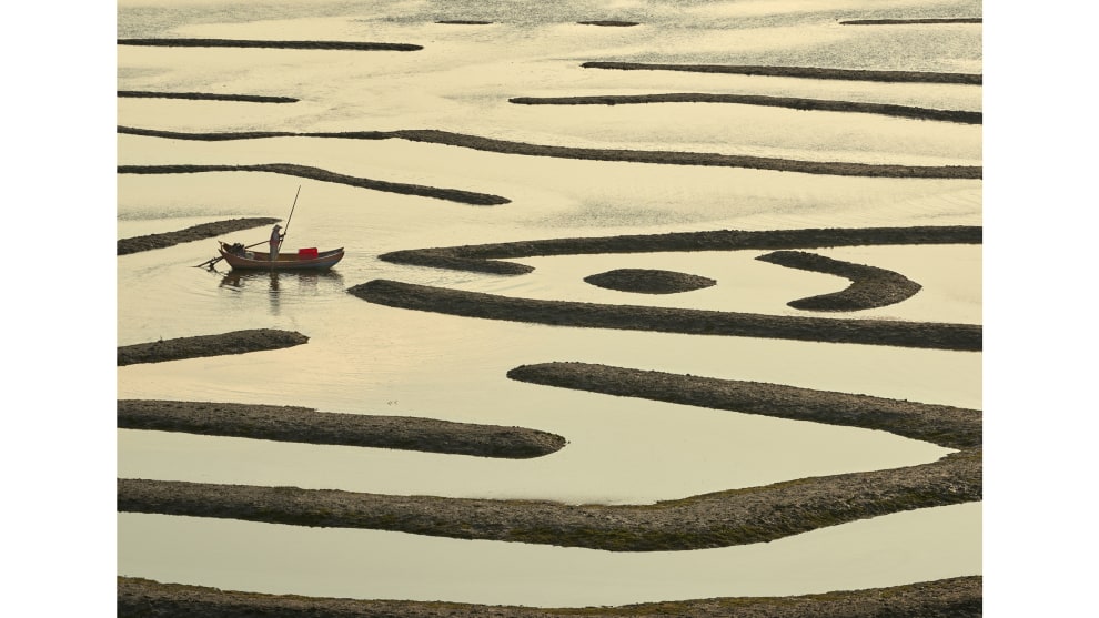 Niall Chang, 'Scenes of Xiapu, Fujian, China'. Winner, 2018 Travel Photographer of the Year.
