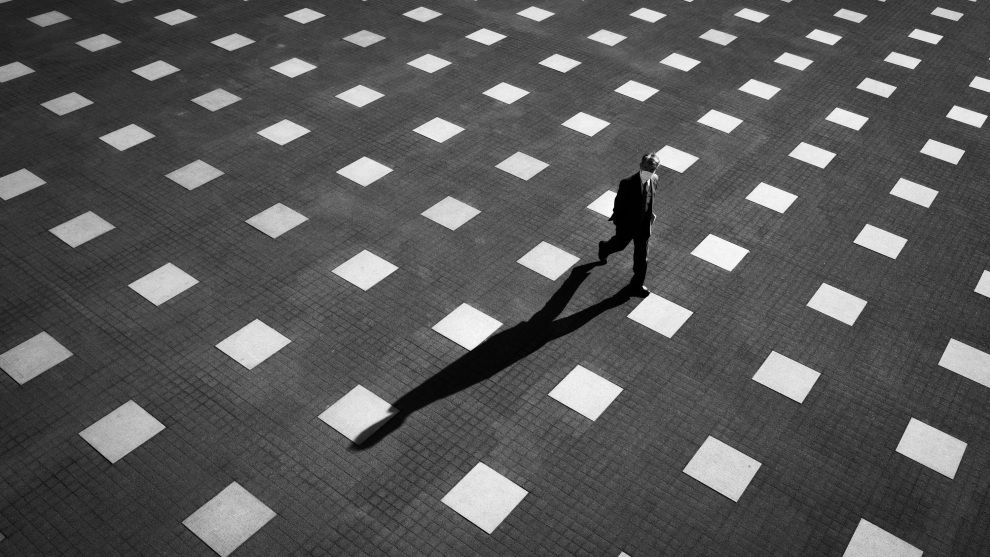 A game of light and shadow.