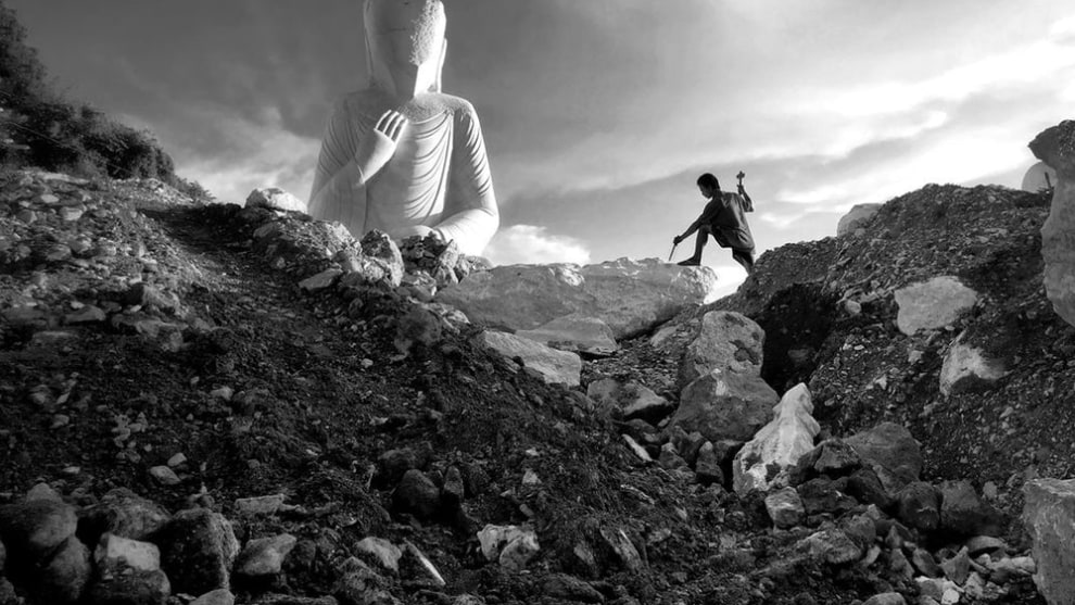 A finalist in the Mobile category &ndash; a sculptor shapes a statue from stone in Myanmar (Credit: Aung Ya)