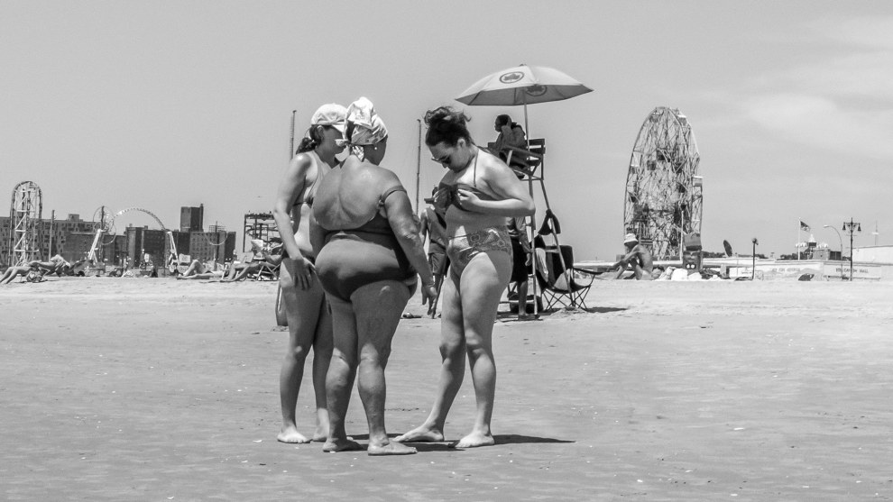 Yunis Tmeizeh, 2017 People and Portrait Photographer of the Year: 'Coney Island 17'