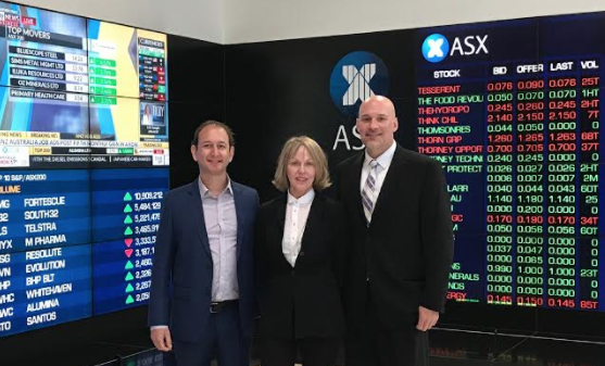 From left: Paul Benhaim, Linda McLeod, MD of EXL, and Gabriel Ettenson, GM of Elixinol LLC.