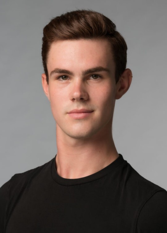 Damen Axtens