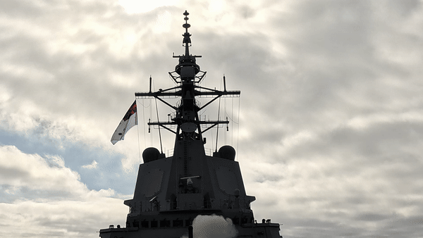 HMAS Brisbane fires a Tomahawk Land Attack Missile. 

Credit: Defence