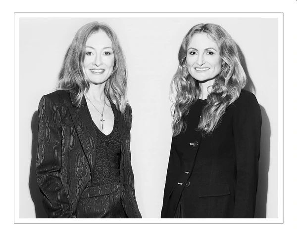 Alexandra and Genevieve Smart