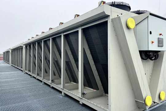 Dry cooler installation on the roof.