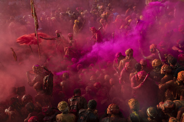 &copy; Mariana Zilbershteyn. Featured portfolio, 'Holi. Nandgaon, India' &ndash; Australasia&rsquo;s Top Emerging Photographers 2021.