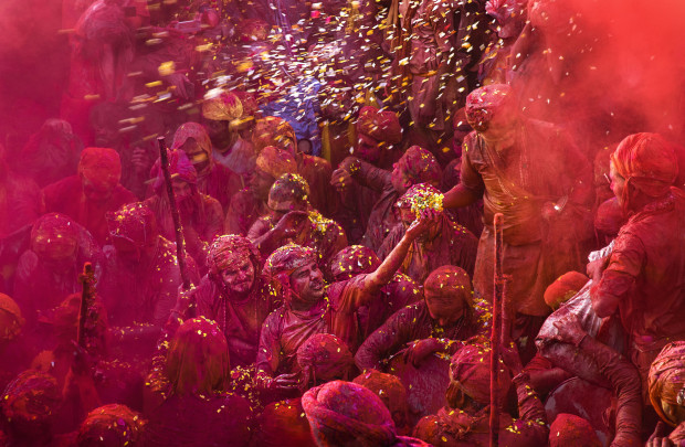&copy; Mariana Zilbershteyn. Featured portfolio, 'Holi. Nandgaon, India' &ndash; Australasia&rsquo;s Top Emerging Photographers 2021.