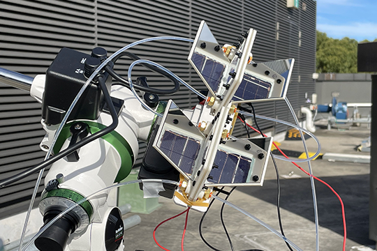 Artificial leaf system (Pic credit: Chen Han/UNSW).