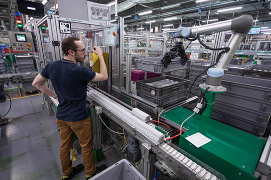 Schneider deployed two UR5 cobots to automate repetitive manual labour tasks at its plant in Bulgaria.