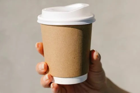 Non-compostable coffee cups will be banned throughout WA in the state&rsquo;s latest step away from single-use plastics and lids.
