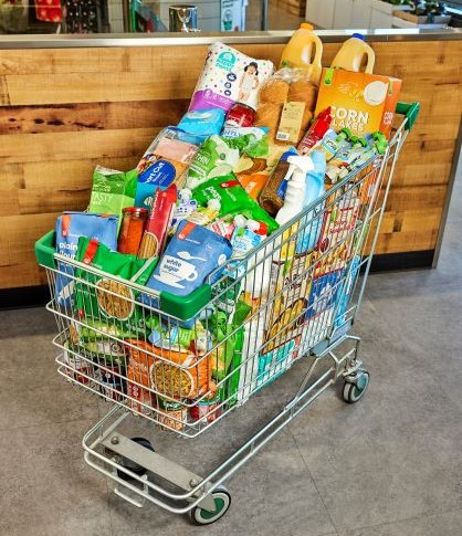 Woolworths put a price freeze on food and grocery essentials in June 2022. (Image: Woolworths)
