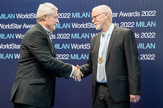 Graeme Lang from Labelmakers was honoured with the World Packaging Organisation's Lifetime Achievement Award. Image: Olof Ljung
