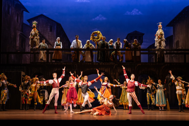 Artists of The Australian Ballet, John Cranko's Romeo and Juliet. Images by David Kelly