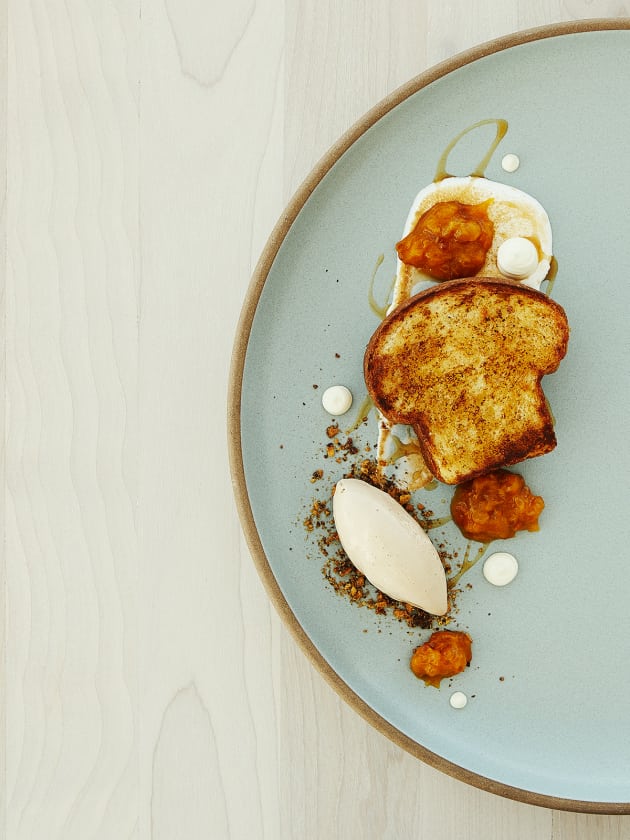 Tea & Toast - Tetley tea ice cream, buttered toast, cream, bakeapple. &copy; S&eacute;bastien Dubois-Didcock.