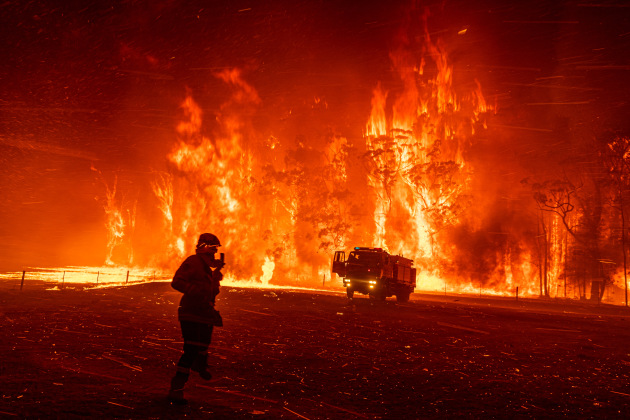 Spot News Stories Nominee. &copy; Matthew Abbott, Australia, Panos Pictures, for The New York Times. Australia&rsquo;s Bushfire Crisis.