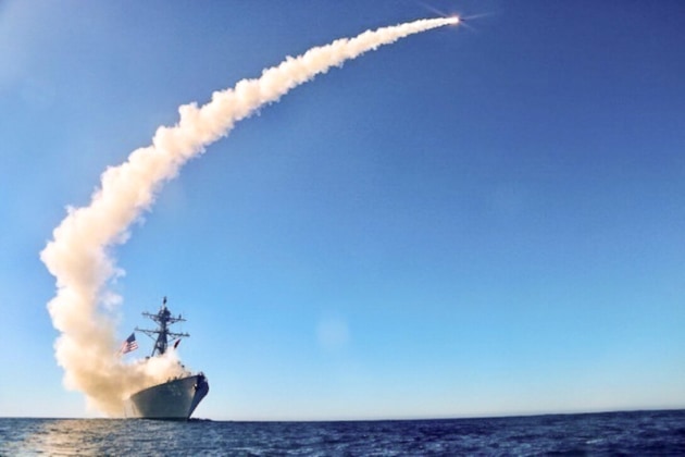 The guided missile destroyer USS Chafee launches a Block V Tomahawk missile during an exercise in the Pacific Ocean. (US DOD)