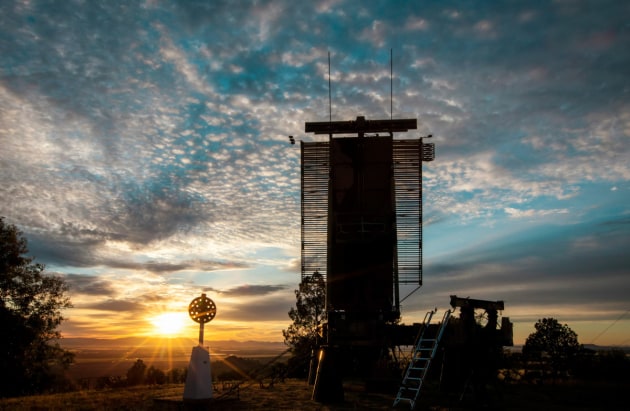 Sunrise at the AN/TPS-77 Tactical Air Defence Radar System situated on a ridge near Gunnedah, New South Wales. (Defence)