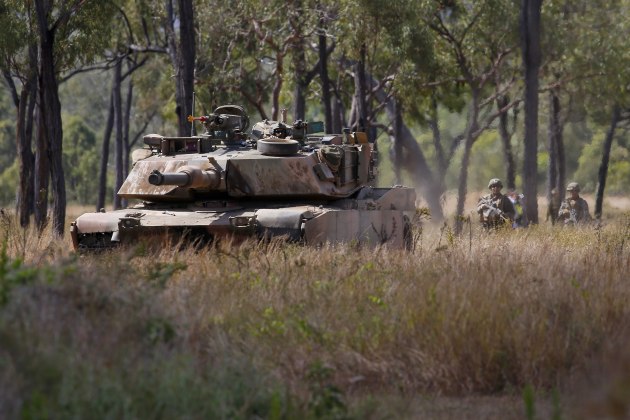 An Australian Army M1 Abrams tank from 2nd Cavalry Regiment, moves forward in a simulated attack serial as part of Exercise Talisman Sabre 2021. (Credit: Defence)