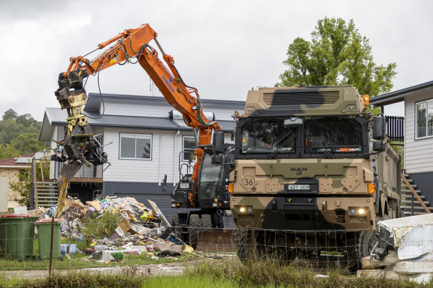 Defence is contributing to the Australian Government's support to the Queensland and New South Wales governments under Operation Flood Assist 2022. Australian Defence Force personnel are working across northern New South Wales and south-east Queensland, where all tasking is coordinated and prioritised through State Emergency Operations Centres. Defence has significantly increased its support to Operation Flood Assist 2022 in the flood's aftermath with more than 7000 personnel on task or available for tasking across NSW and Queensland. Australian Defence Force personnel continue to provide aerial search and rescue, medical evacuation and reconnaissance, as well as clearing routes in flood-affected areas, supporting communities in clean-up and the delivery of essential supplies to isolated areas. (Credit: Defence Image Library. Photographer: CPL Dustin Anderson)