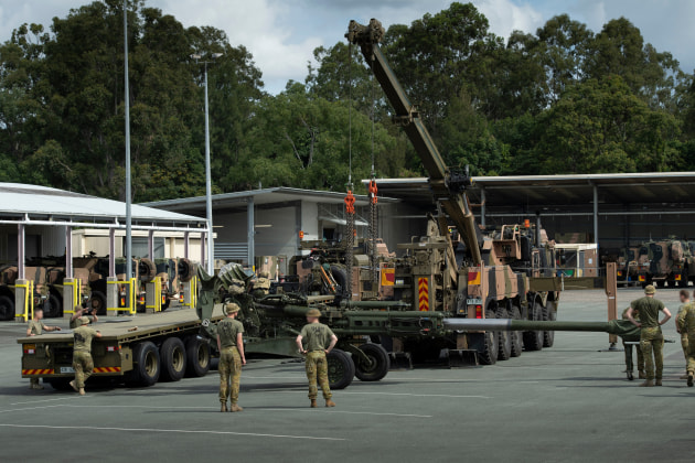 An M777 howitzer from 1st Regiment, Royal Australian Artillery, is prepared for transportation before being loaded onto a truck at Gallipoli Barracks in Brisbane. (Defence)
