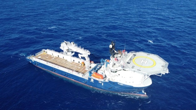ADV Reliant transiting Cook Islands Exclusive Economic Zone enroute to Sydney. (Defence)
