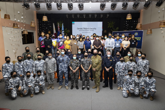Members from the Australian Defence Force Gender, Peace and Security team deployed on Pacific Partnership 22 with Puerto Princesa government officials at Palawan State University, Palawan, Philippines.
Credit: Defence