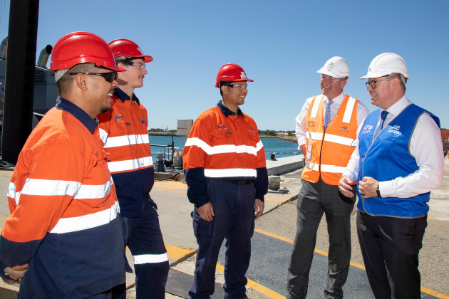 Pat Conroy speaks with Austal apprentices at the Henderson Maritime Complex in Western Australia. (Defence)