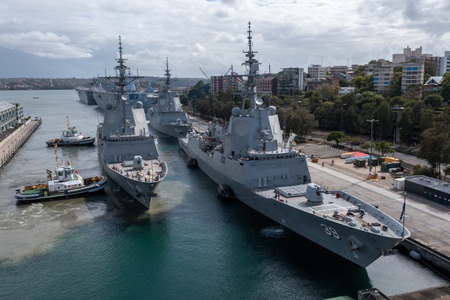 HMAS Brisbane returns to Fleet Base East, Sydney. (Defence)